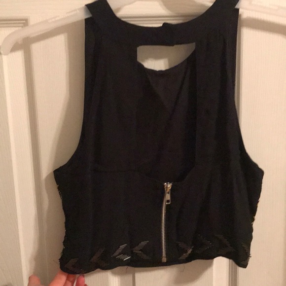 Kendall And Kylie crop top. All beaded - Picture 4 of 5